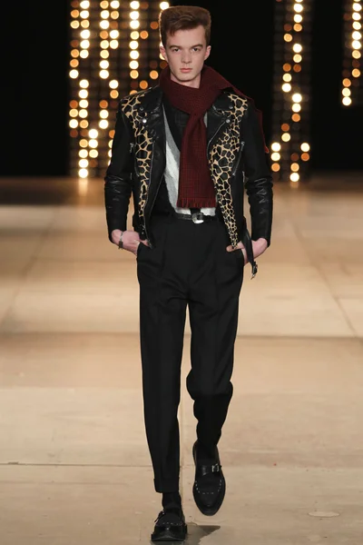 Look 5